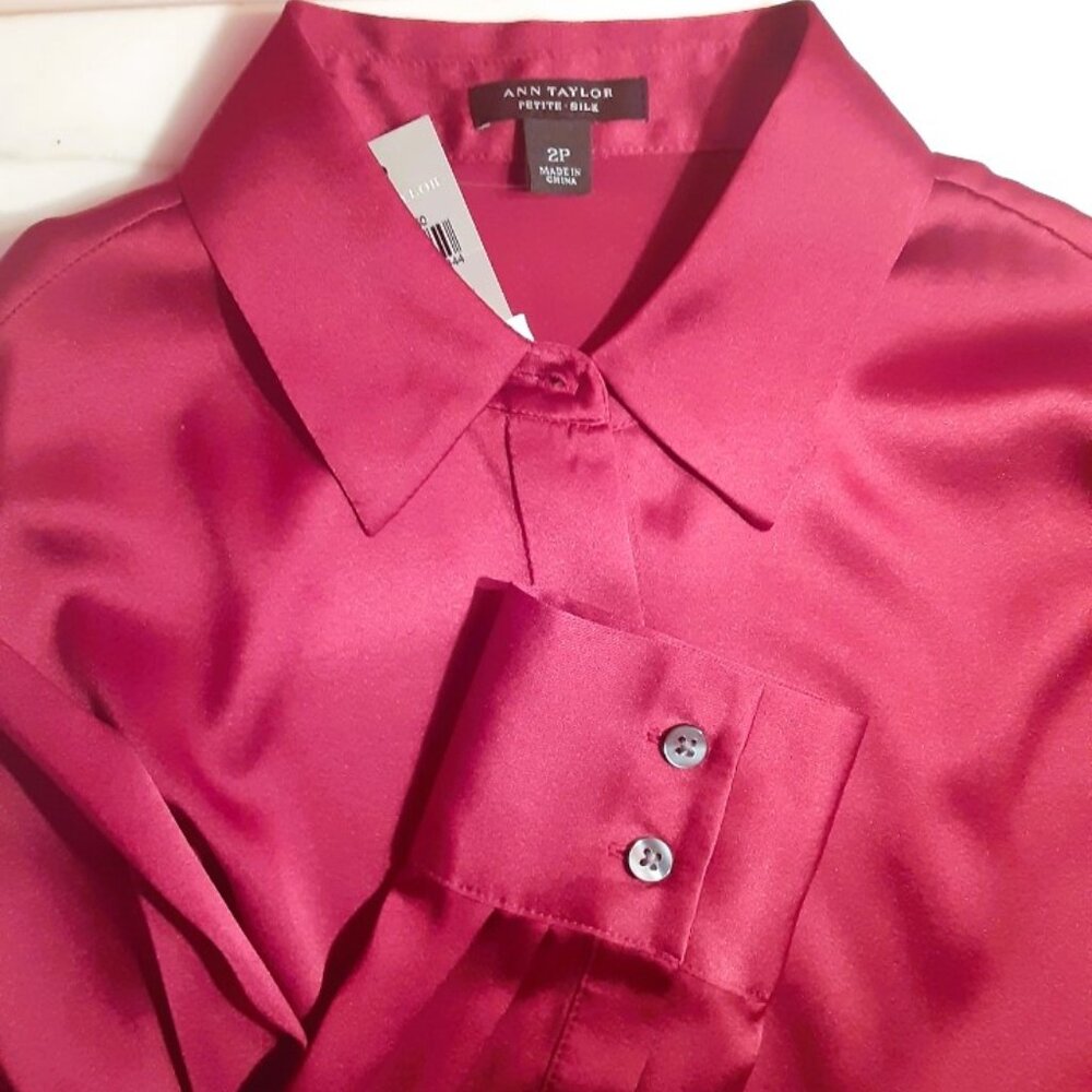 NEW Ann Taylor Long Sleeve Button Burgundy Red Silk Blouse 2P 2Reg